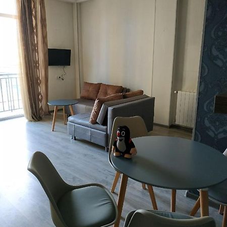 Apartment Sandra Tbilisi Bagian luar foto