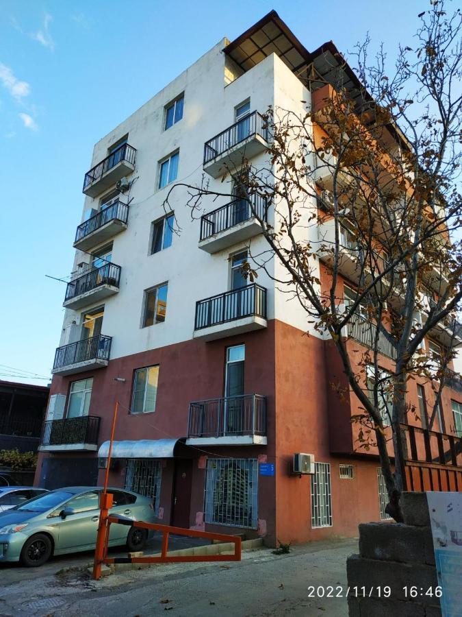 Apartment Sandra Tbilisi Bagian luar foto
